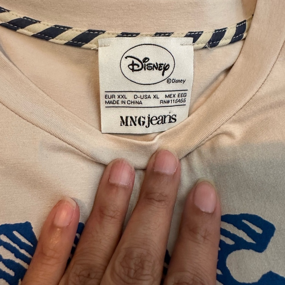 Disney Mickey and Minnie Mouse T-Shirt - Picture 3 of 4